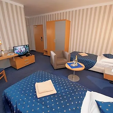 Hotel Blue