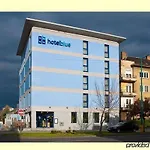 Hotel Blue