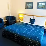Blue 3*